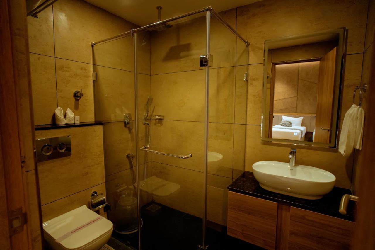 ホテル Beeza Clubhouse コッタヤム エクステリア 写真