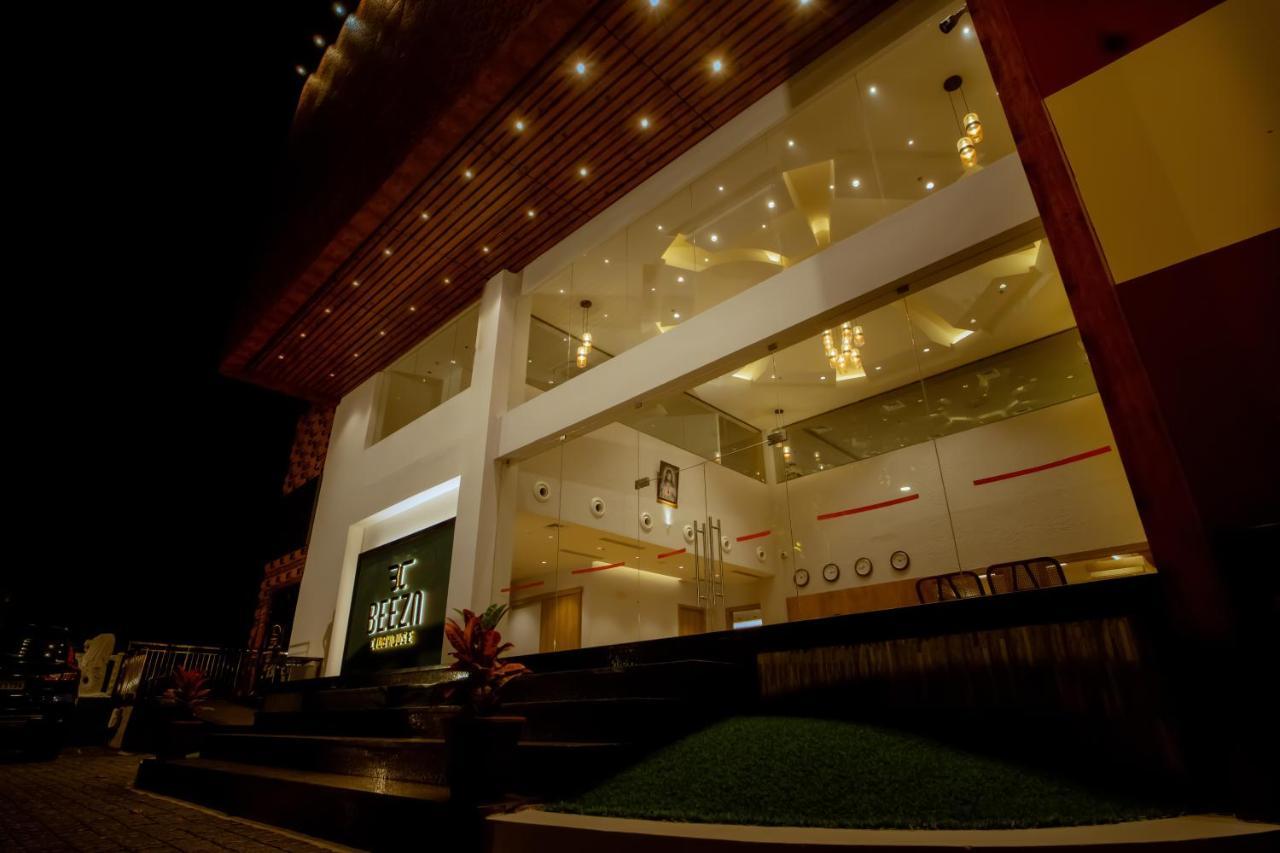 ホテル Beeza Clubhouse コッタヤム エクステリア 写真
