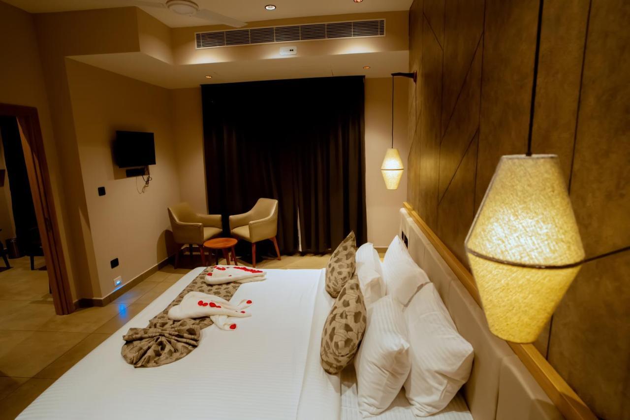 ホテル Beeza Clubhouse コッタヤム エクステリア 写真